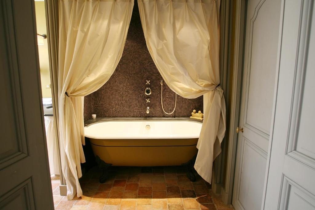 Relais Et Chateaux Michel Trama Puymirol Rum bild